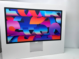 Монитор Apple Studio Display 2026 27 Standard Glass с регулировкой наклона